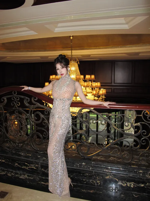 内购无水印 闪闪礼服 - 尹甜甜
